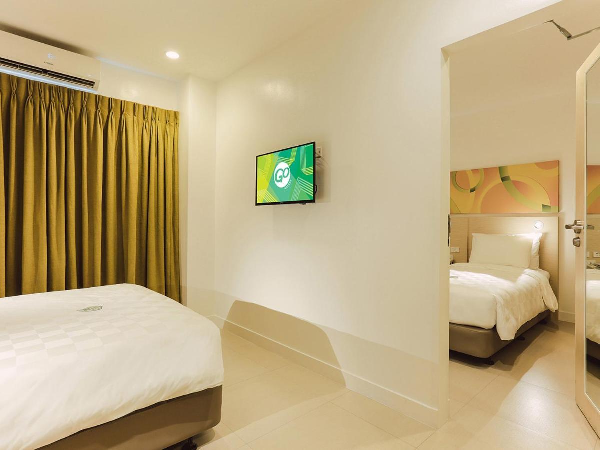 Go Hotels Manila Airport Road Paranaque City Exterior foto