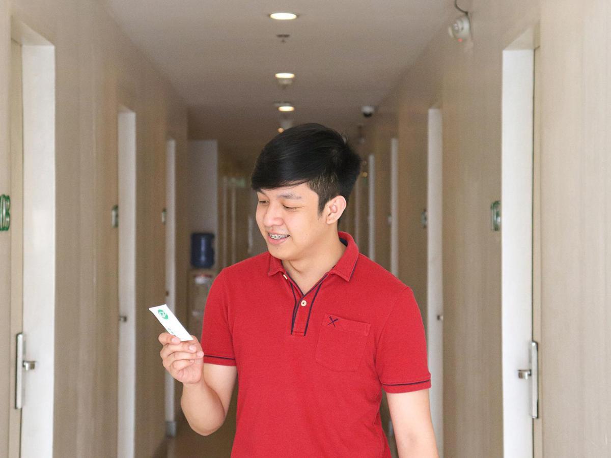 Go Hotels Manila Airport Road Paranaque City Exterior foto